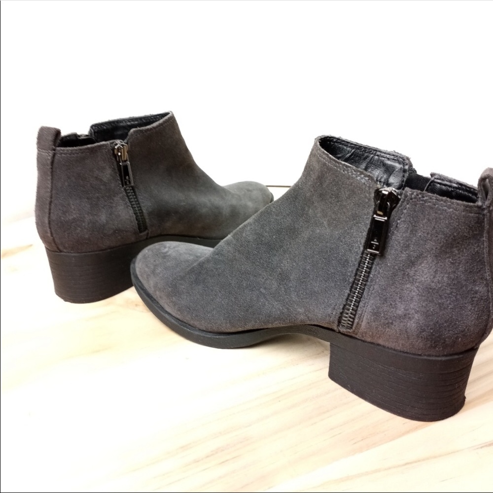 Kenneth Cole New York Suede Dara Booties 7